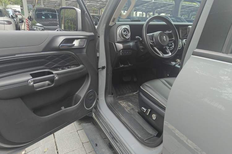 Used Tank 300 2021 City Edition 2.0T—Truly Stylish Driver Seat