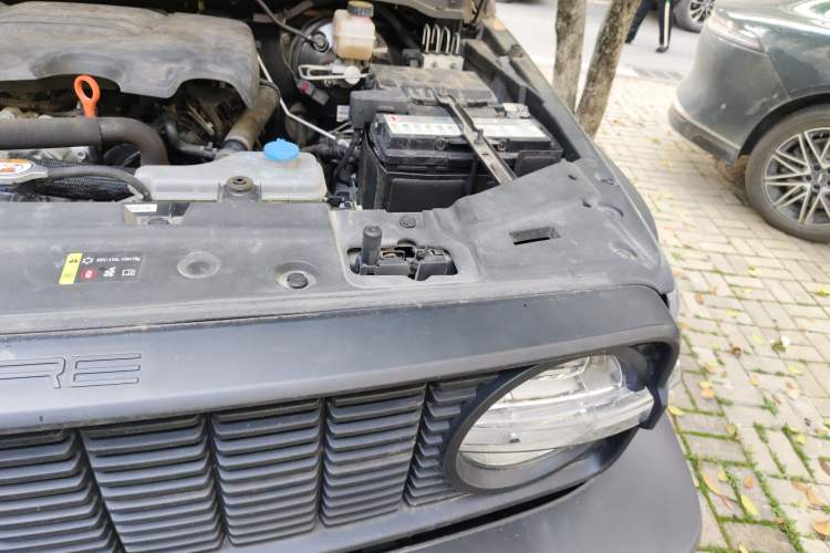 Used Tank 300 2021 Off-Road Edition 2.0T Conqueror Engine Bay Left
