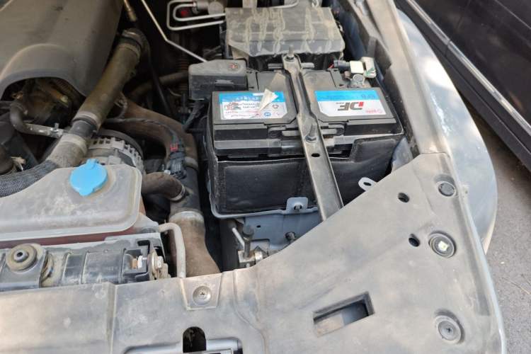 Used Tank 300 2021 City Edition 2.0T—Truly Stylish Engine Bay Left