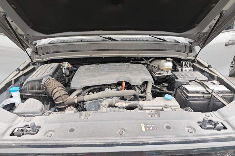 Used Tank 300 2021 Off-Road Edition 2.0T Challenger Engine Bay
