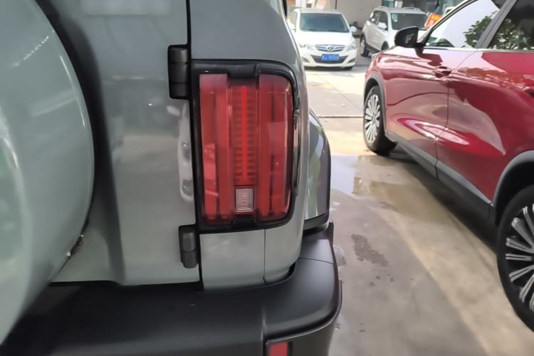 Used Tank 300 2021 City Edition 2.0T—Truly Stylish Exterior 3