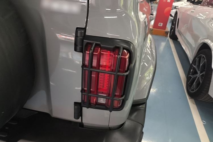 Used Tank 300 2021 City Edition 2.0T—Truly Stylish Exterior 3