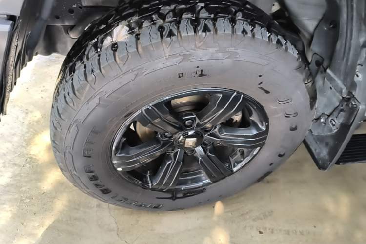 Used Tank 300 2021 City Edition 2.0T—Truly Stylish Exterior 4
