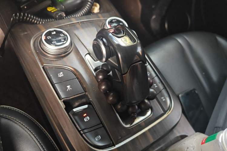 Used Tank 300 2021 Off-Road Edition 2.0T Conqueror Gear Lever