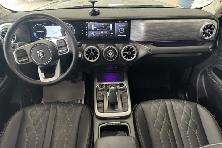 Used Tank 300 2021 Off-Road Edition 2.0T Challenger Interior 2