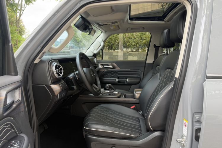 Used Tank 300 2021 Off-Road Edition 2.0T Challenger Interior 2