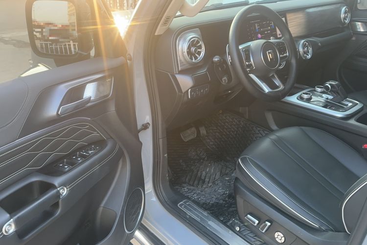 Used Tank 300 2021 City Edition 2.0T—Truly Stylish Interior 3