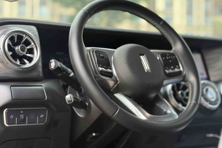 Used Tank 300 2021 Off-Road Edition 2.0T Challenger Interior 4