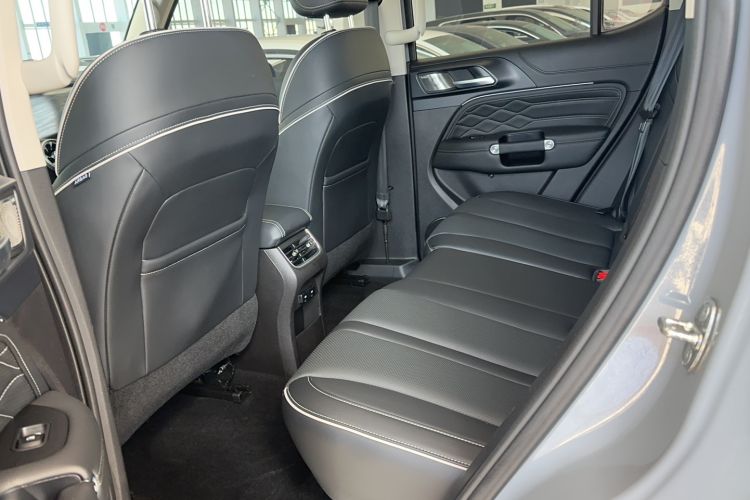 Used Tank 300 2021 City Edition 2.0T—Truly Stylish Interior 5