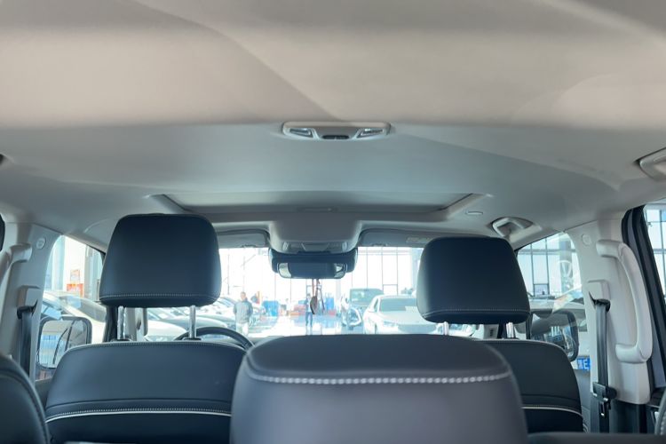 Used Tank 300 2021 City Edition 2.0T—Truly Stylish Interior 7