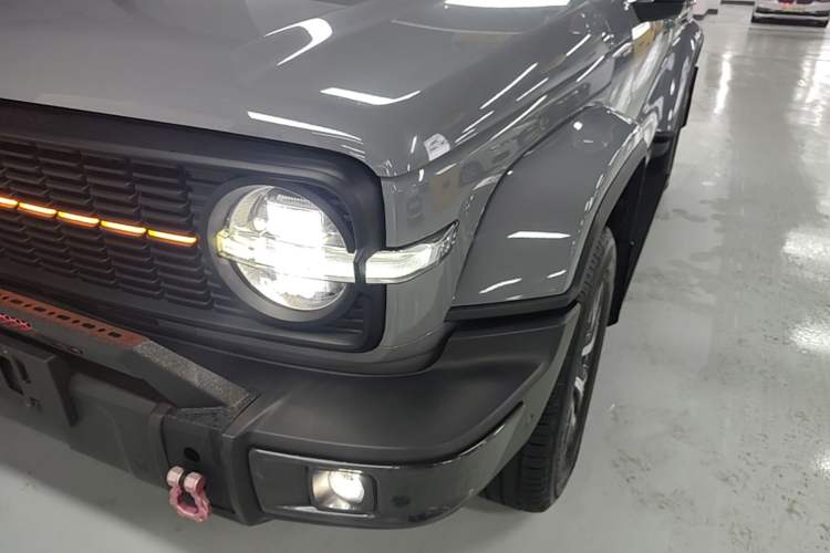 Used Tank 300 2021 City Edition 2.0T—Truly Stylish Left Front Headlight