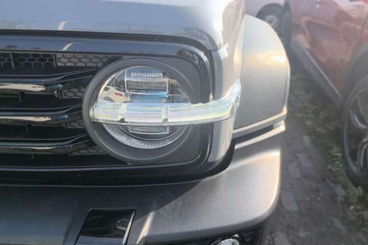 Used Tank 300 2021 Off-Road Edition 2.0T Challenger Left Front Headlight