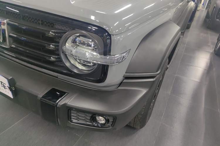 Used Tank 300 2021 Off-Road Edition 2.0T Challenger Left Front Headlight