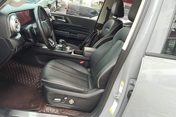 Used Tank 300 2021 Off-Road Edition 2.0T Conqueror Left Front Seat