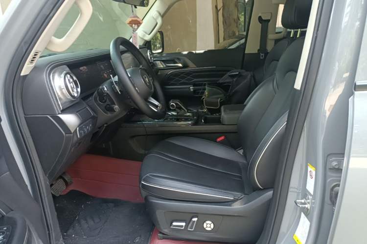 Used Tank 300 2021 Off-Road Edition 2.0T Conqueror Left Front Seat