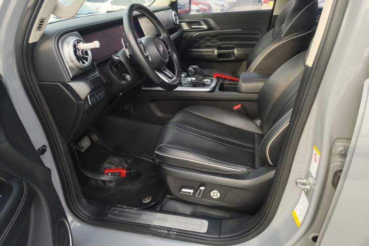 Used Tank 300 2021 City Edition 2.0T—Truly Stylish Left Front Seat