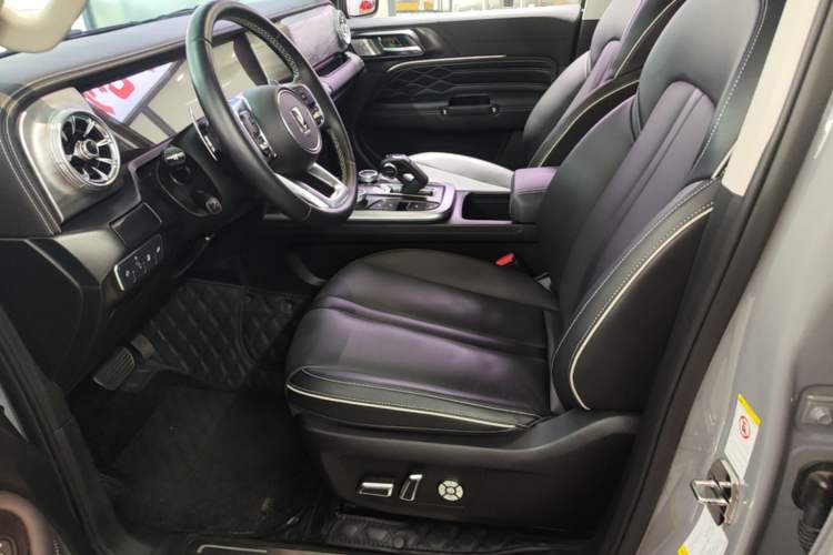 Used Tank 300 2021 Off-Road Edition 2.0T Conqueror Left Front Seat