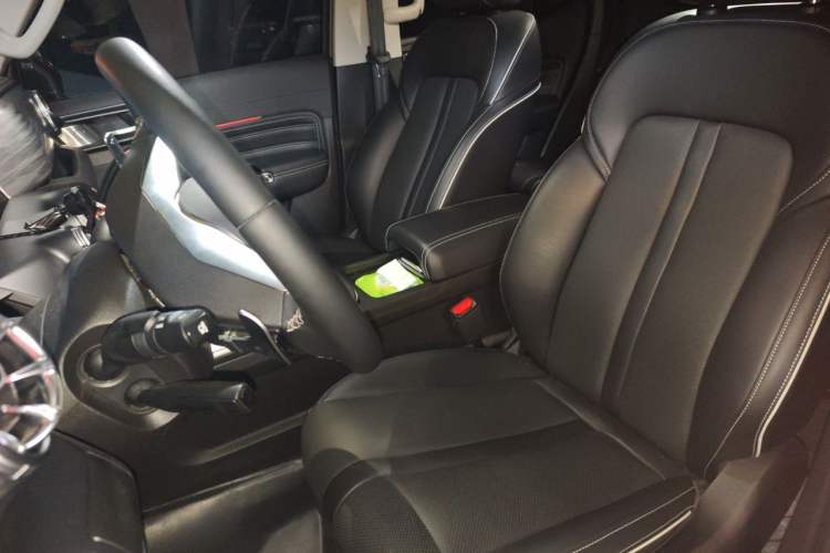 Used Tank 300 2021 Off-Road Edition 2.0T Conqueror Left Front Seat