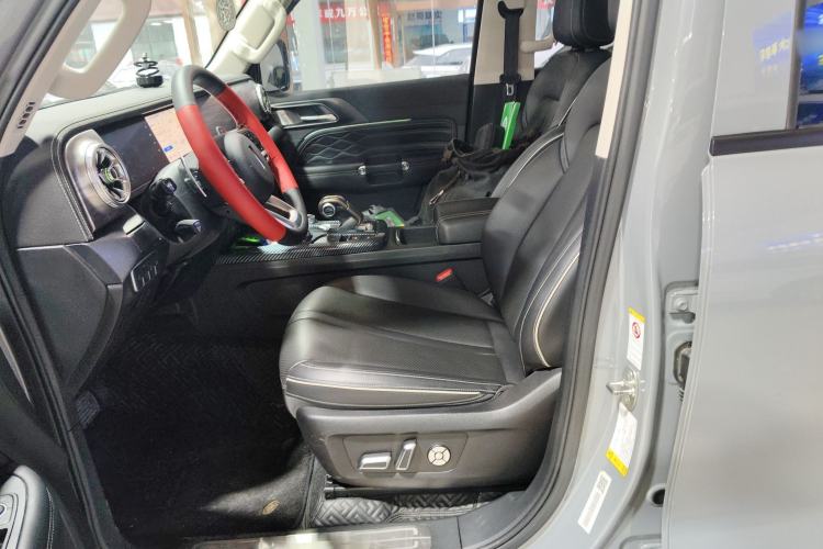 Used Tank 300 2021 Off-Road Edition 2.0T Conqueror Left Front Seat