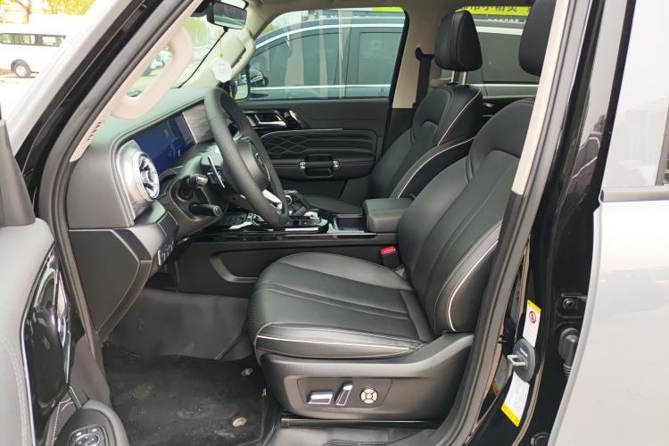 Used Tank 300 2021 Off-Road Edition 2.0T Conqueror Left Front Seat