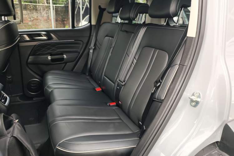 Used Tank 300 2021 Off-Road Edition 2.0T Conqueror Left Rear Seat