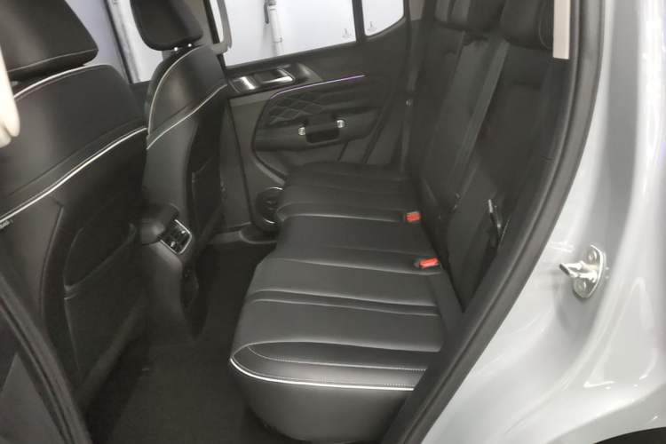 Used Tank 300 2021 Off-Road Edition 2.0T Conqueror Left Rear Seat