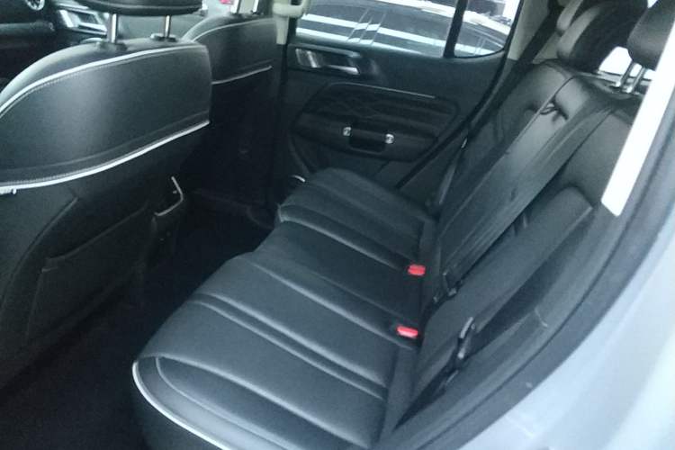 Used Tank 300 2021 Off-Road Edition 2.0T Conqueror Left Rear Seat