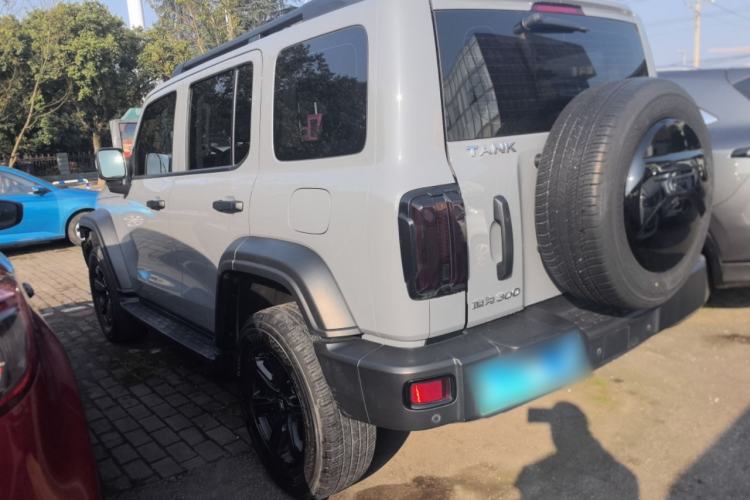 Used Tank 300 2021 Off-Road Edition 2.0T Challenger Left Side