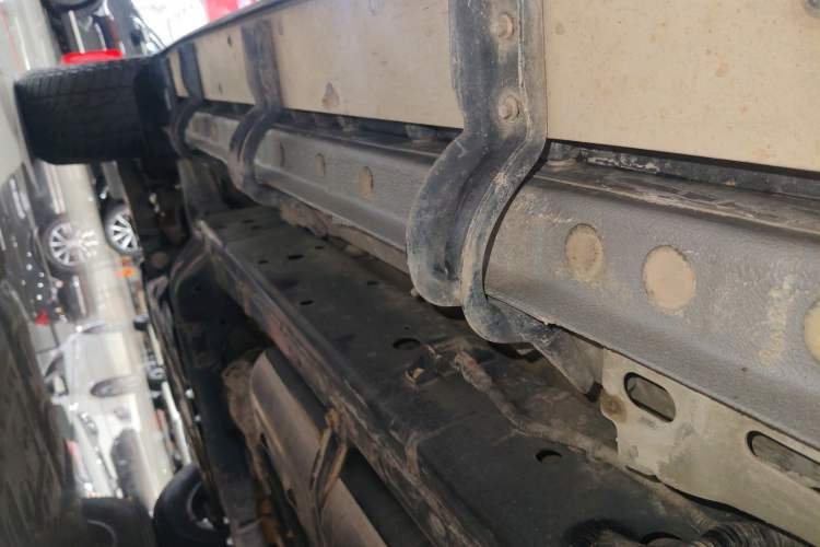 Used Tank 300 2021 Off-Road Edition 2.0T Conqueror Left Side Sill
