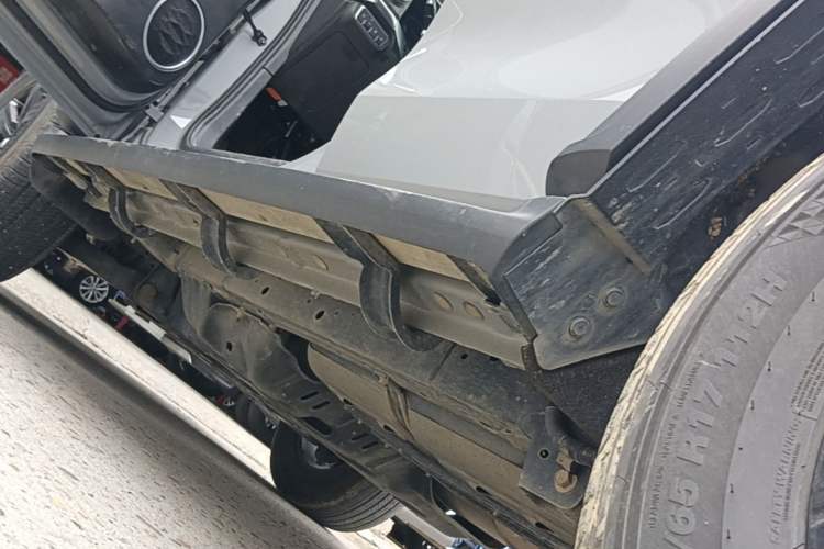 Used Tank 300 2021 Off-Road Edition 2.0T Conqueror Left Side Sill