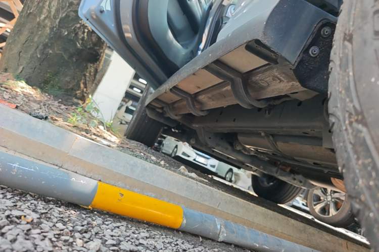 Used Tank 300 2021 Off-Road Edition 2.0T Challenger Left Side Sill