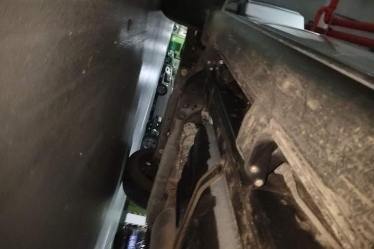Used Tank 300 2021 City Edition 2.0T—Truly Stylish Left Side Sill