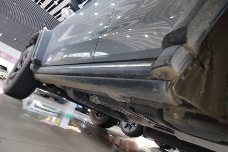 Used Tank 300 2021 City Edition 2.0T—Truly Stylish Left Side Sill