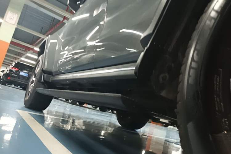 Used Tank 300 2021 City Edition 2.0T—Truly Stylish Left Side Sill