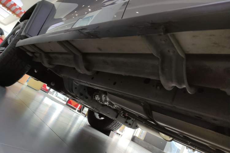 Used Tank 300 2021 Off-Road Edition 2.0T Conqueror Left Side Sill