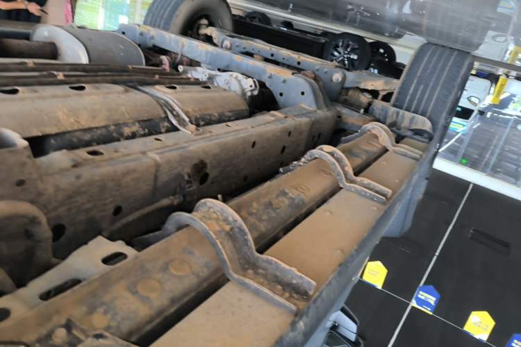 Used Tank 300 2021 Off-Road Edition 2.0T Challenger Left Side Sill