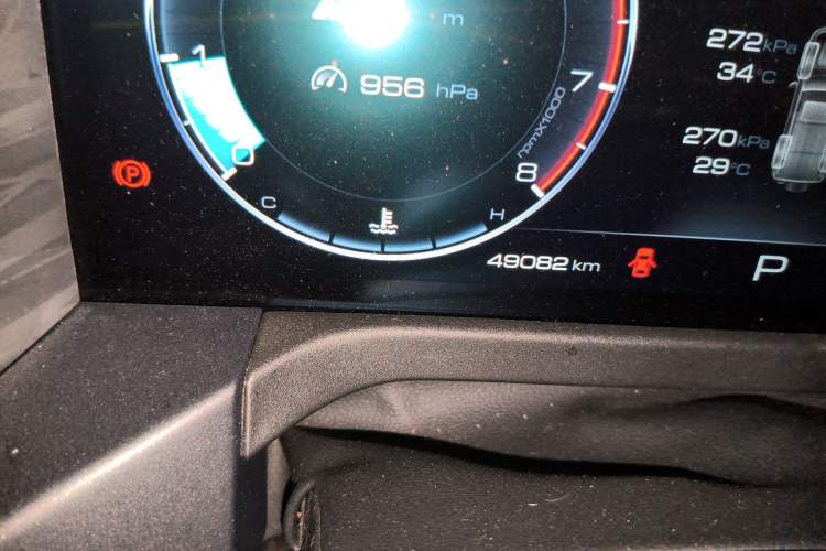 Used Tank 300 2021 Off-Road Edition 2.0T Conqueror Odometer Close Up