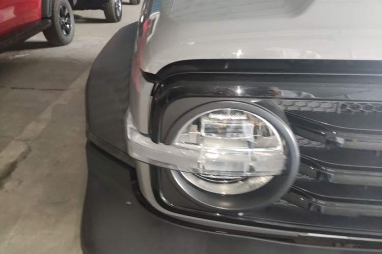 Used Tank 300 2021 Off-Road Edition 2.0T Challenger Right Front Headlight
