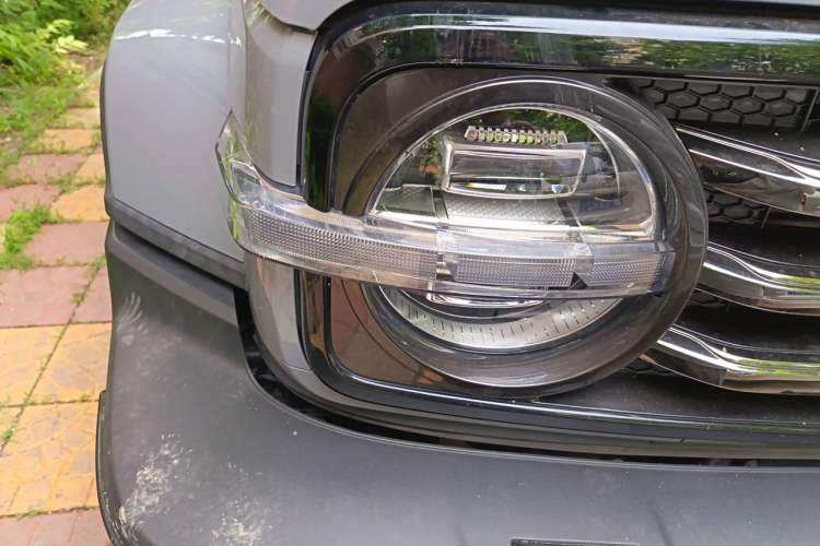 Used Tank 300 2021 City Edition 2.0T—Truly Stylish Right Front Headlight