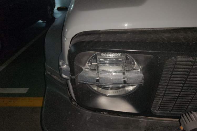 Used Tank 300 2021 Off-Road Edition 2.0T Challenger Right Front Headlight