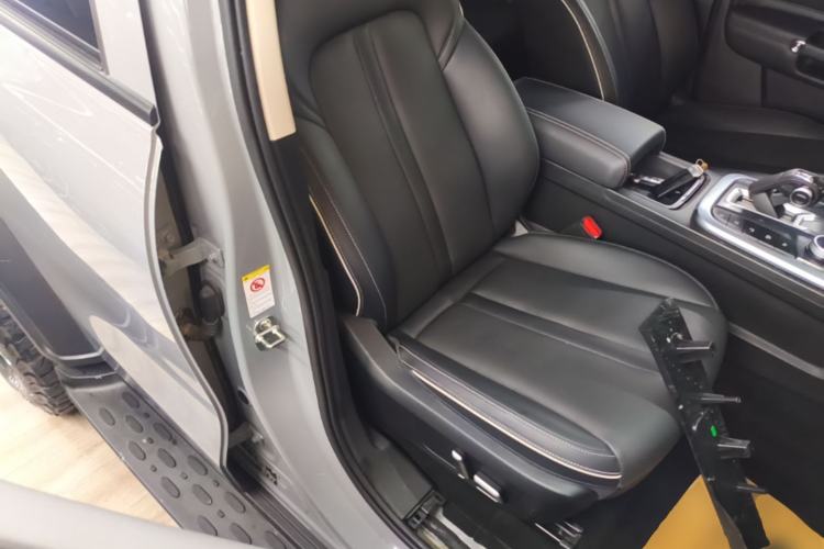 Used Tank 300 2021 Off-Road Edition 2.0T Conqueror Right Front Seat