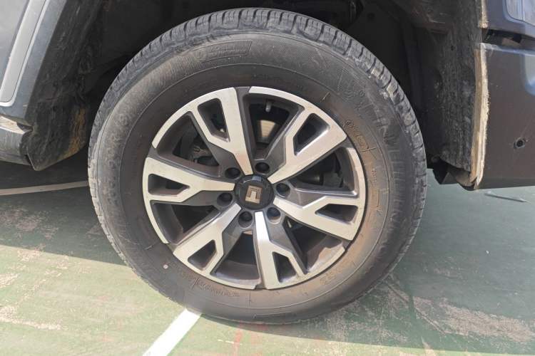 Used Tank 300 2021 City Edition 2.0T—Truly Stylish Right Front Wheel Hub