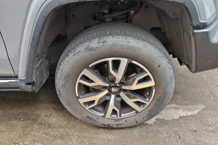 Used Tank 300 2021 City Edition 2.0T—Truly Stylish Right Front Wheel Hub