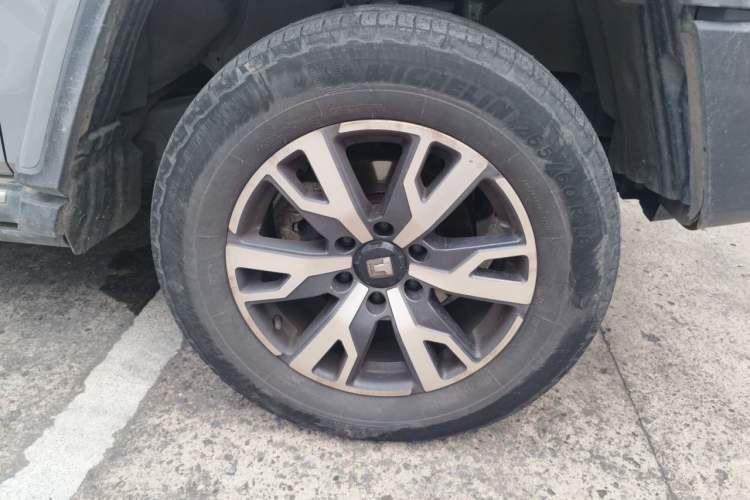 Used Tank 300 2021 City Edition 2.0T—Truly Stylish Right Front Wheel Hub