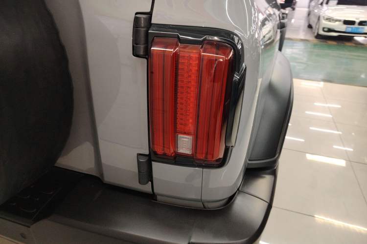 Used Tank 300 2021 Off-Road Edition 2.0T Challenger Right Rear Taillight