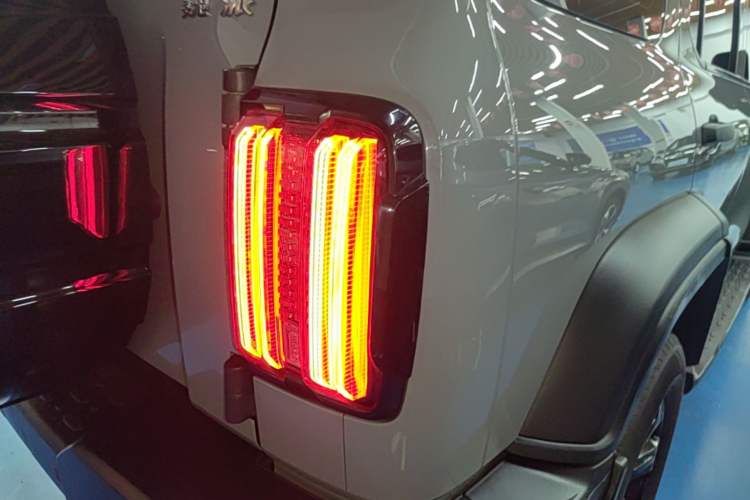 Used Tank 300 2021 Off-Road Edition 2.0T Conqueror Right Rear Taillight