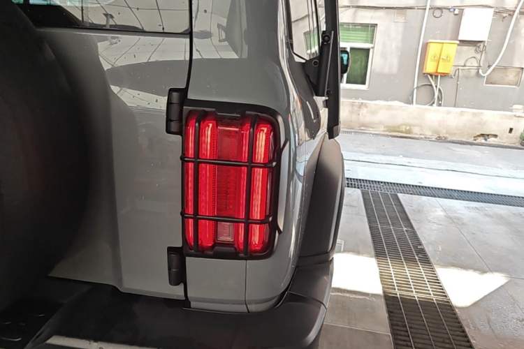 Used Tank 300 2021 Off-Road Edition 2.0T Conqueror Right Rear Taillight