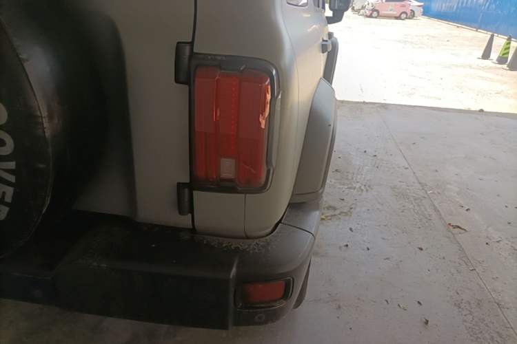 Used Tank 300 2021 Off-Road Edition 2.0T Challenger Right Rear Taillight