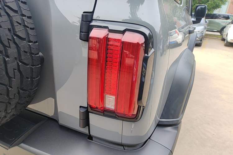 Used Tank 300 2021 Off-Road Edition 2.0T Conqueror Right Rear Taillight