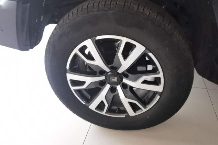 Used Tank 300 2021 City Edition 2.0T—Truly Stylish Right Rear Wheel Hub